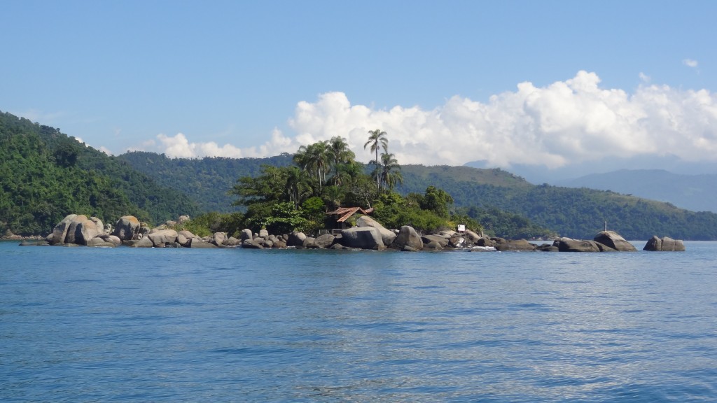 Insel mit Häuschen - ein netter Feriensitz.